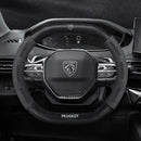 capa volante peugeot camurca fibra carbono instalada com acabamento esportivo e grip antiderrapante