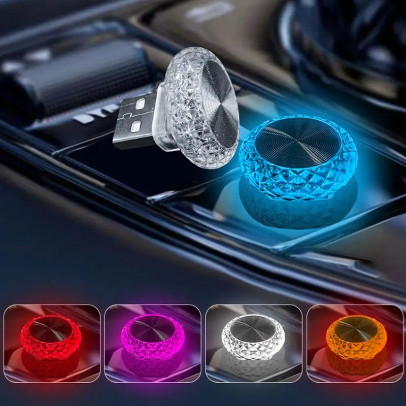 mini luz LED USB para interior de carro conectada iluminando ambiente com luz suave decorativa