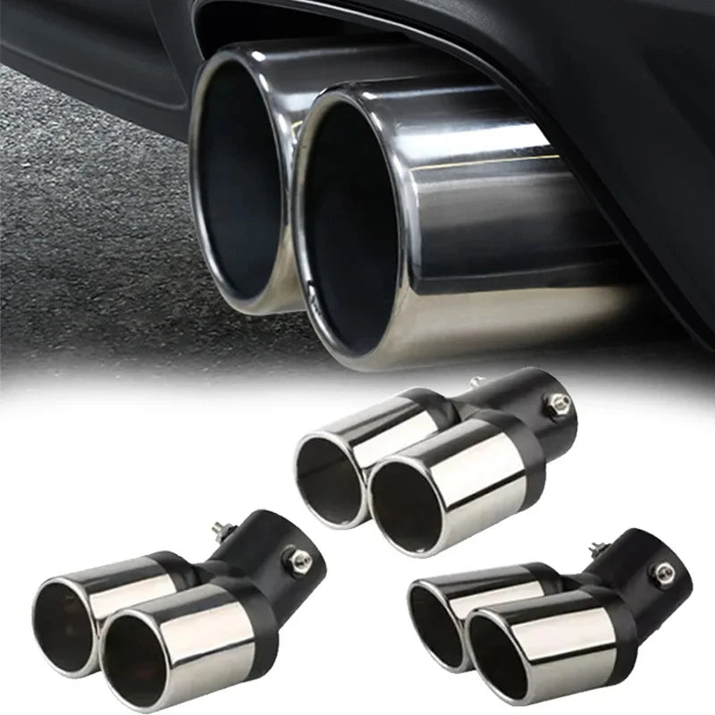 ponteira de escape dupla cromada em aço inox instalada no carro com saída esportiva curvada