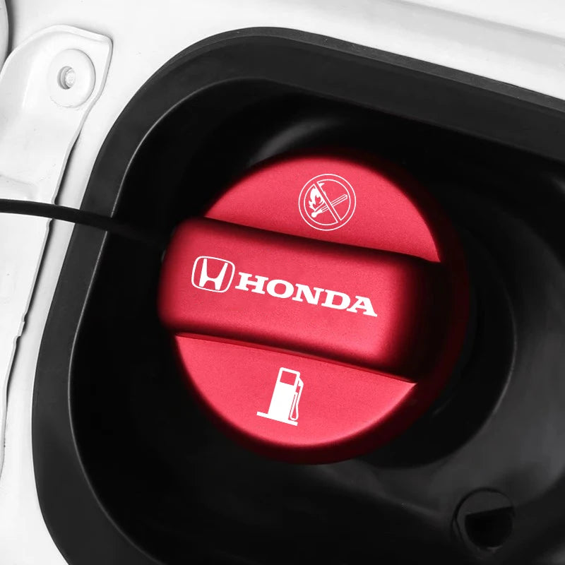 protetor de tampa de combustivel honda com logo instalado evitando riscos e melhorando o visual do tanque