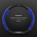 Capa de Volante em Camurça e Fibra de Carbono para Chevrolet – Antiderrapante Premium Esportiva