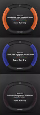 Capa de Volante Camurça + Fibra de Carbono Peugeot – Antiderrapante Esportiva Premium