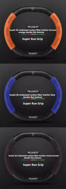 Capa de Volante Camurça + Fibra de Carbono Peugeot – Antiderrapante Esportiva Premium